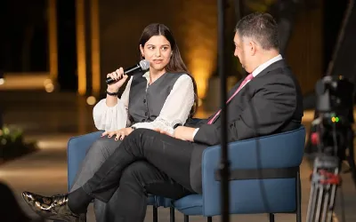 padre e hija en el lanzamiento de emprendedores 2.0 en utamed