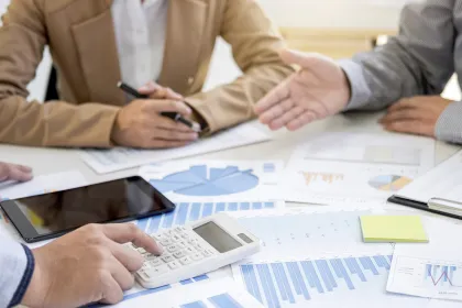 Estudiantes del Curso de Gestión Contable y Financiera de UTAMED
