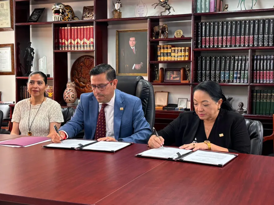 UTAMED firma un acuerdo con la Universidad Xalapa