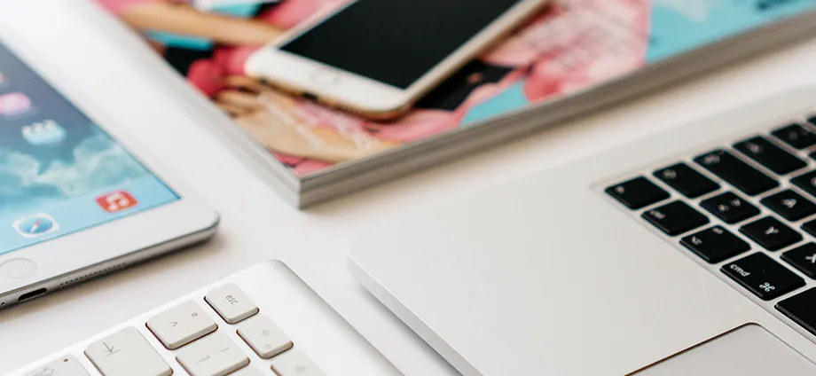 Dispositivos representando qué tipos de periodismo hay