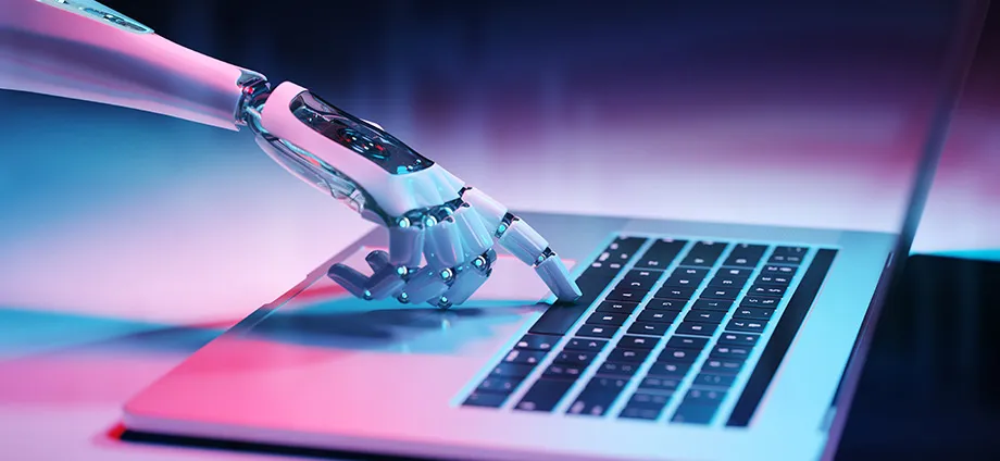 Robot especialista en inteligencia artificial