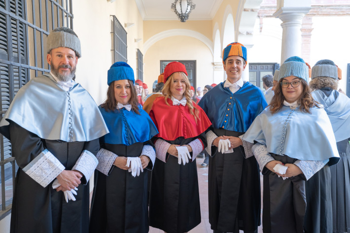 Evento de presentación académica de UTAMED