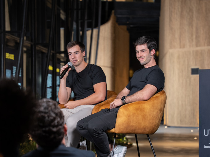 Integrantes del podcast Tengo un Plan en UTAMED