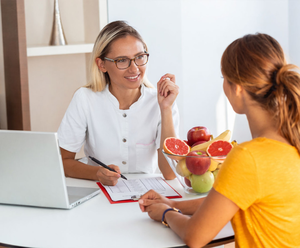 Alumna del Máster en Psiconutrición en las prácticas de empresa