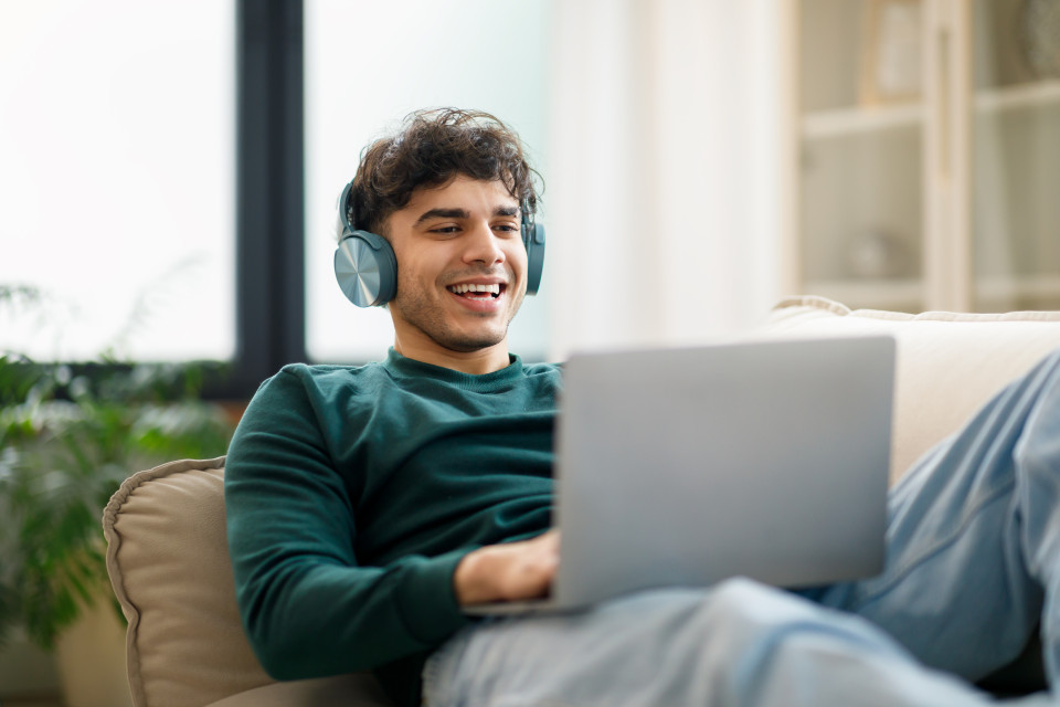Estudiante de un Grado Medio online en UTAMED