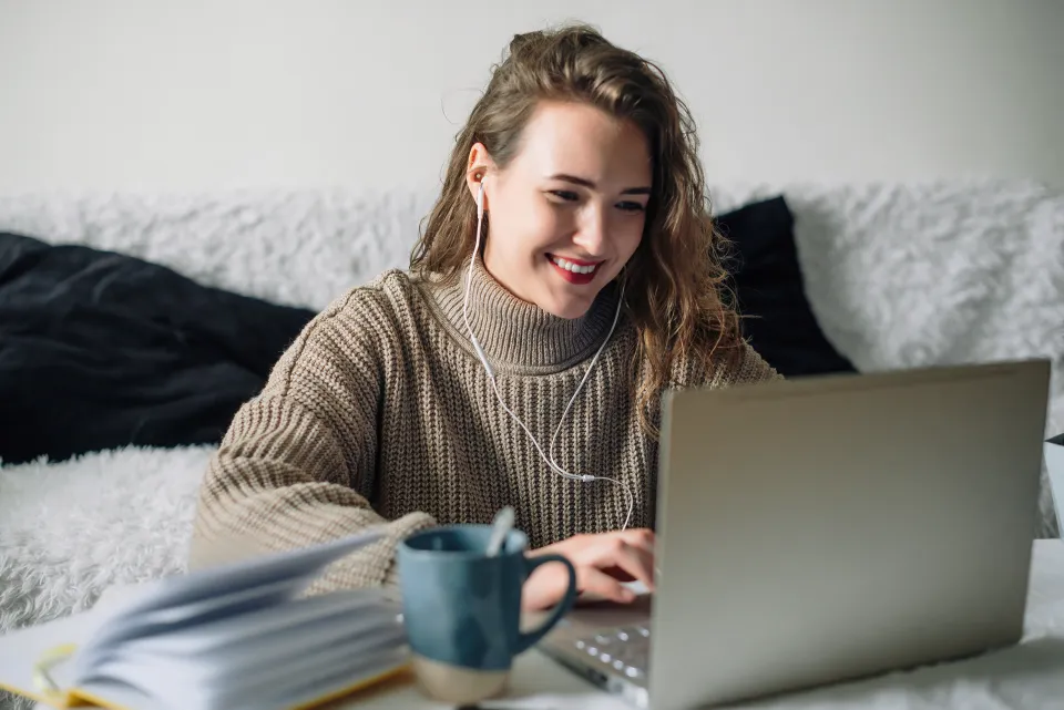 Estudiante de Grado Universitario Online de UTAMED