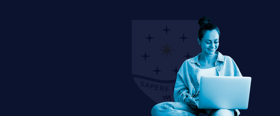 Paloma estudiando en la universidad Online UTAMED