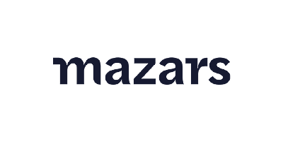 Logo Mazars, empresa que colabora en el grado en derecho